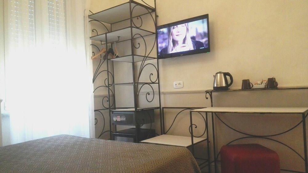 Residenza Cavallini Рим Экстерьер фото
