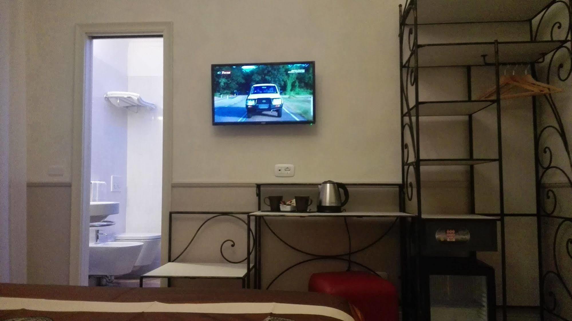 Residenza Cavallini Рим Экстерьер фото